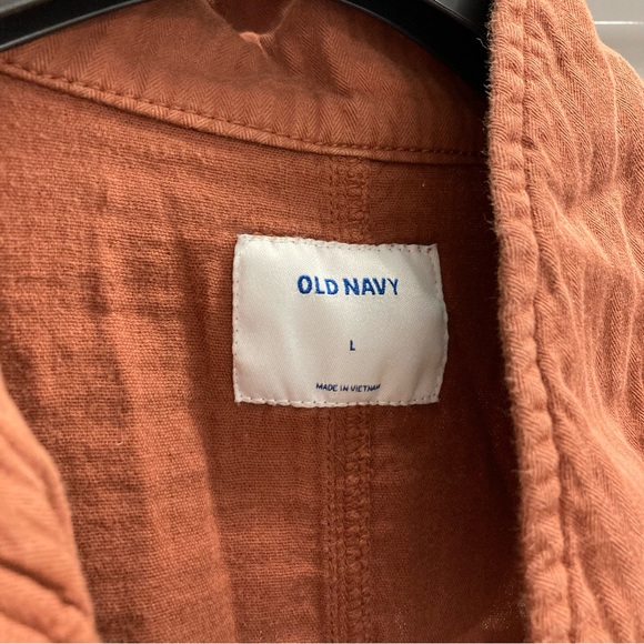 Old Navy Men's Rust Button-Down Shirt - Picture 2 of 8